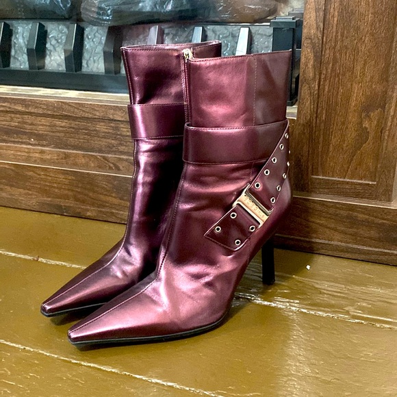 BCBG Shoes - BCBG purple stylish leather heel boots size 6
